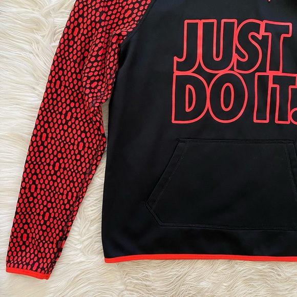 Nike Therma Fit Womens Just Do It Black Red Polka Dot Pullover Hoodie Sweatshirt - Picture 4 of 9
